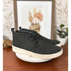 IZOD Men’s Shoes new in box